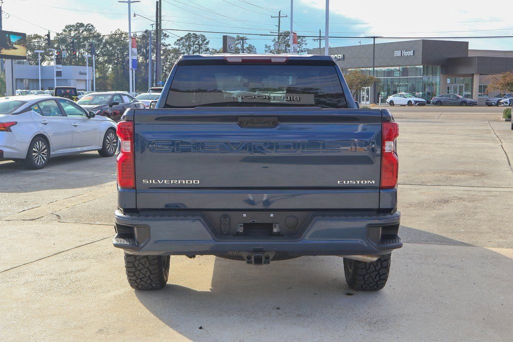 Used 2023 Chevrolet Silverado 1500 Custom image 18