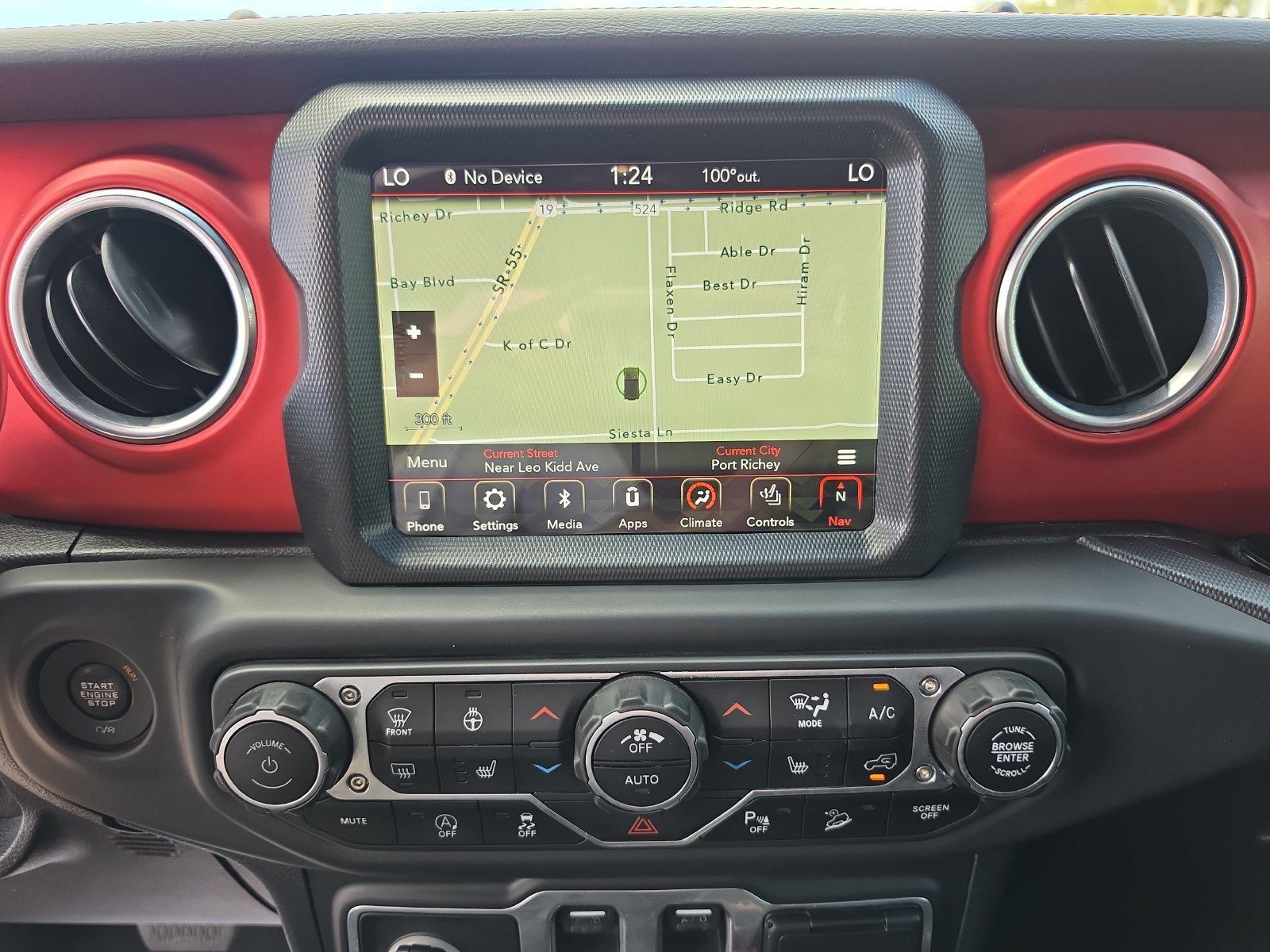 Used 2018 Jeep Wrangler Rubicon AWD/4WD image 13