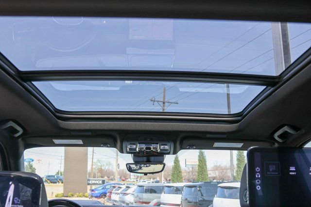 New 2026 GMC Yukon XL Denali w/ Denali Reserve Package image 11