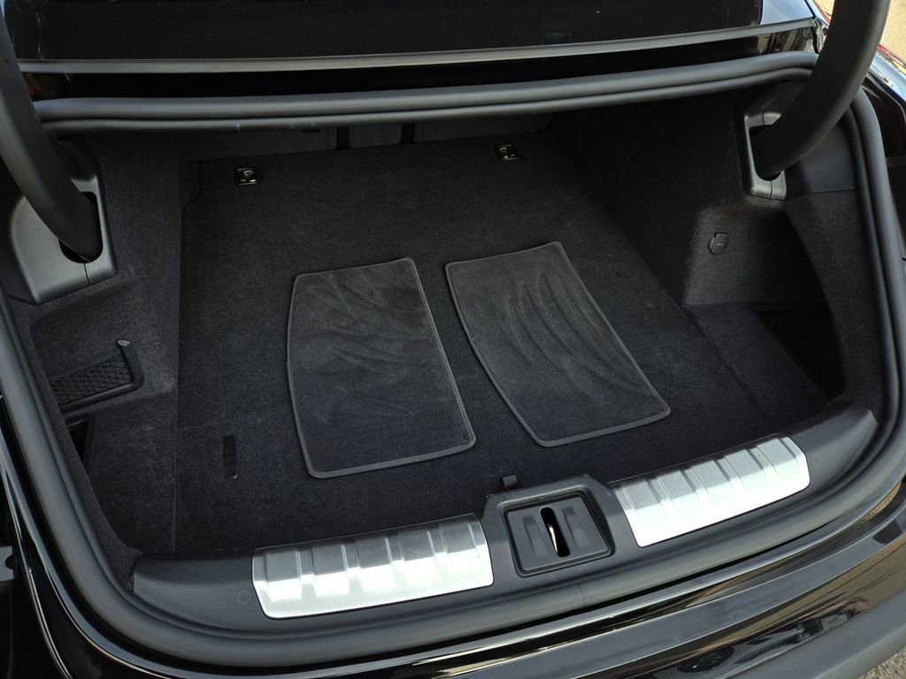 Used 2022 Porsche Taycan Turbo S w/ Premium Package image 36