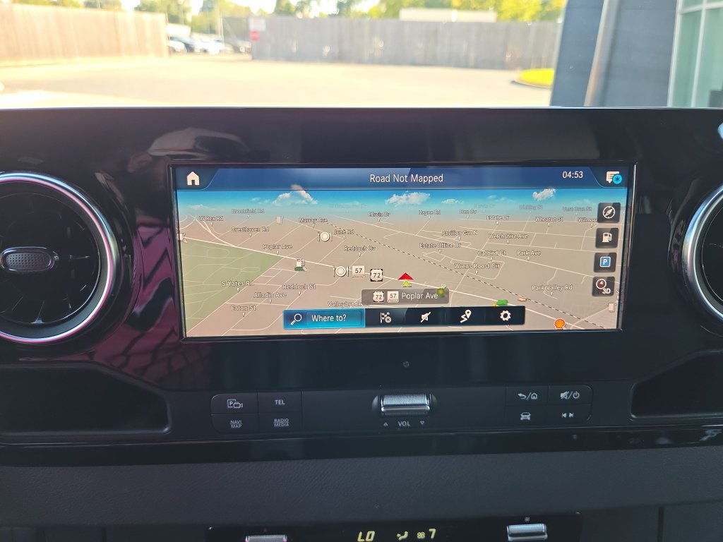 Used 2022 Mercedes-Benz Sprinter 4500 image 25