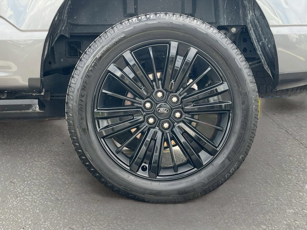 Used 2025 Ford F150 Platinum w/ Equipment Group 702A High AWD/4WD image 31