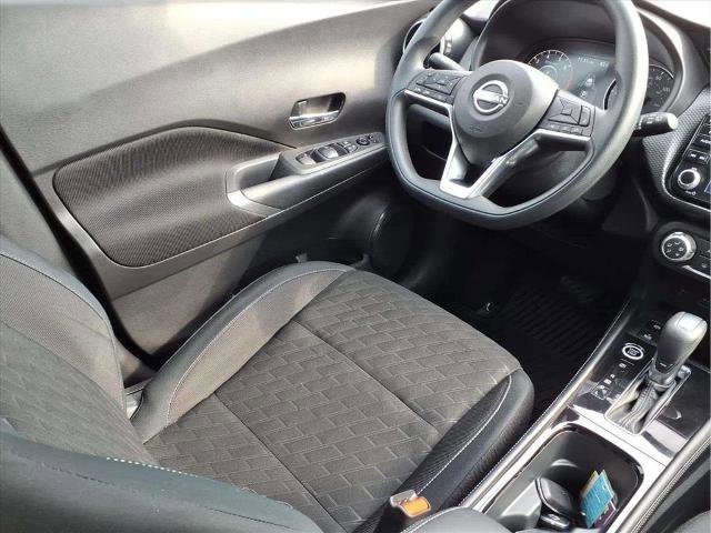 Certified 2024 Nissan Kicks SV image 9