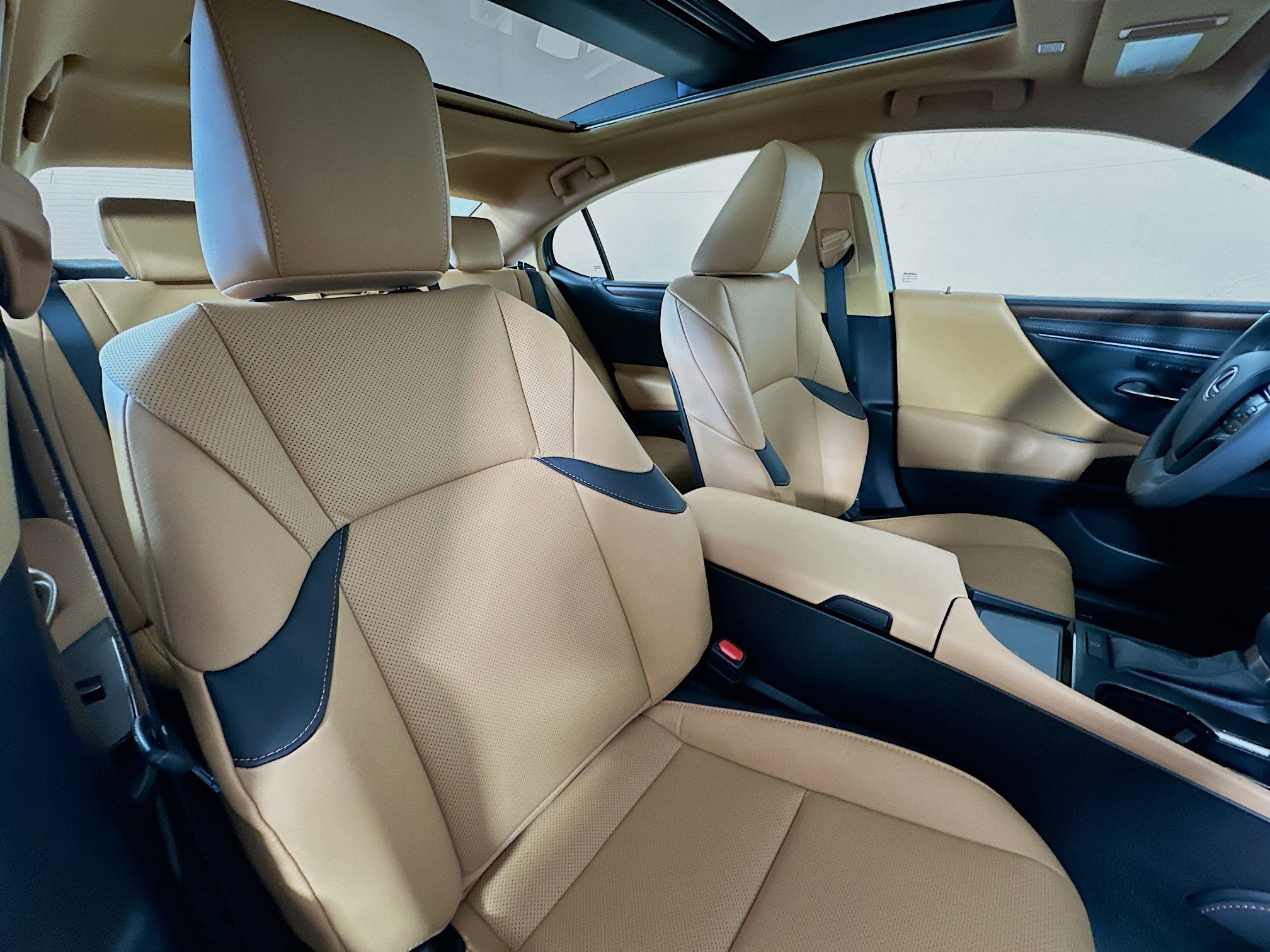 Certified 2025 Lexus ES 350 w/ Accessory Package (Z2) image 26