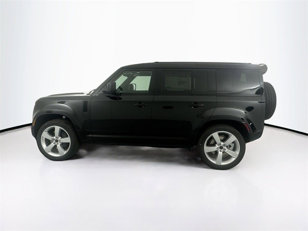 New 2026 Land Rover Defender 110 X-Dynamic SE image 8