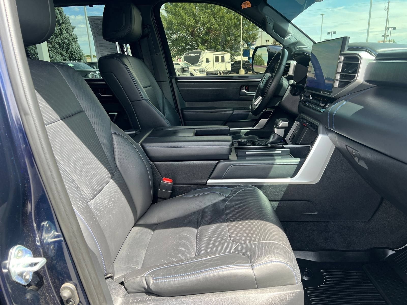 Used 2024 Toyota Sequoia Platinum AWD/4WD image 17
