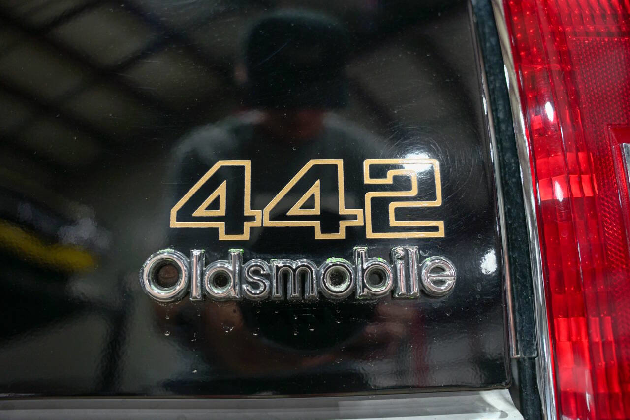 Used 1987 Oldsmobile Cutlass Supreme Salon image 25