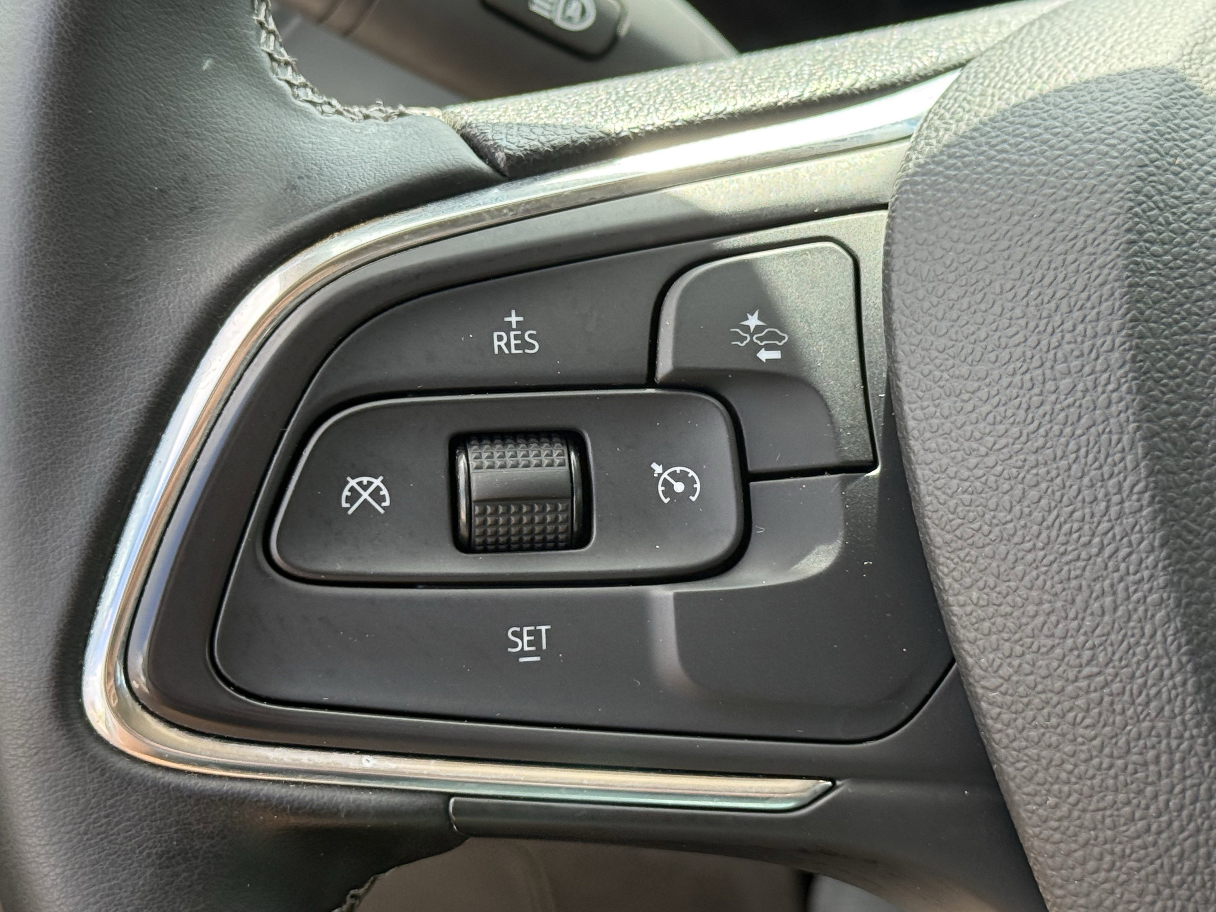 Used 2025 Buick Encore GX Preferred FWD image 16