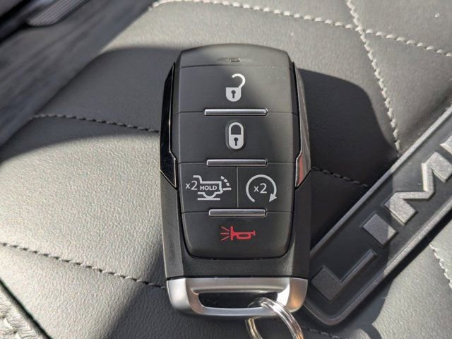 New 2026 RAM 2500 Limited image 25