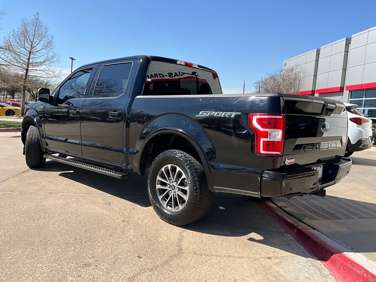 Used 2018 Ford F150 XLT w/ Equipment Group 302A Luxury image 8