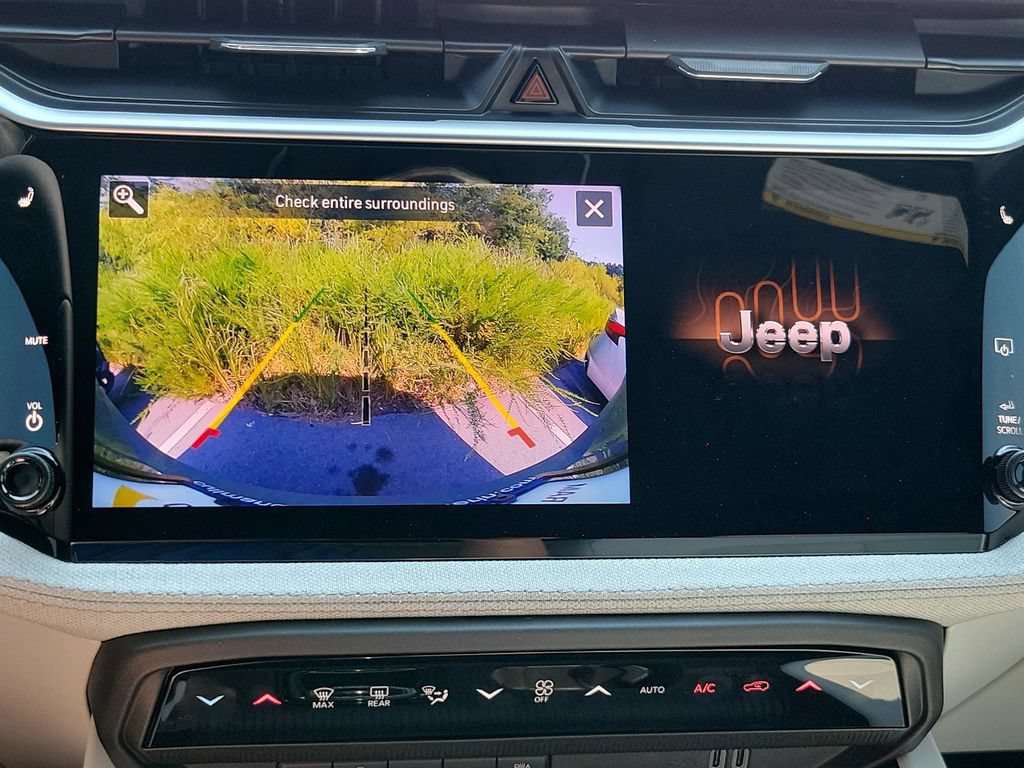 New 2026 Jeep Cherokee Laredo AWD/4WD image 17