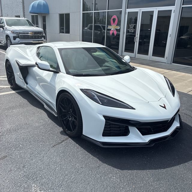 Used 2024 Chevrolet Corvette Z06 image 7