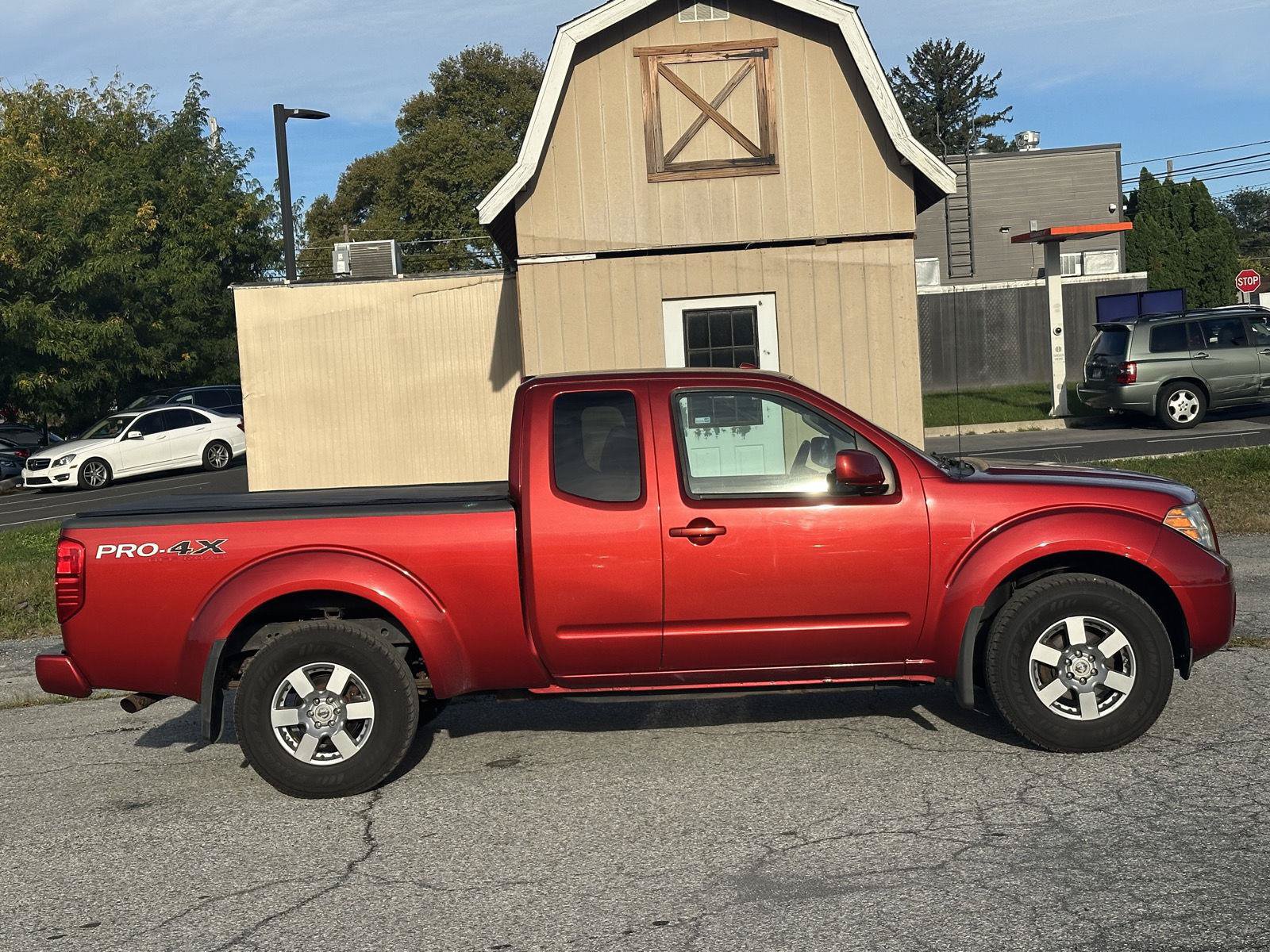Used 2012 Nissan Frontier PRO-4X AWD/4WD image 9