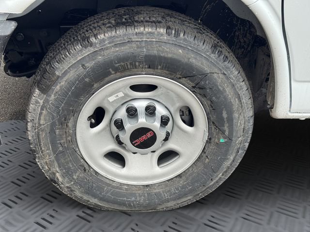 New 2026 GMC Savana 3500 w/ Power Convenience Package RWD image 28