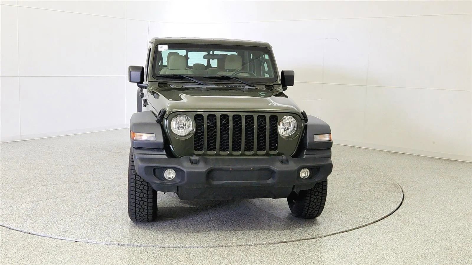 Used 2022 Jeep Gladiator Sport w/ Trailer Tow Package AWD/4WD image 2