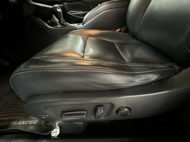 Used 2017 Toyota Highlander XLE image 18