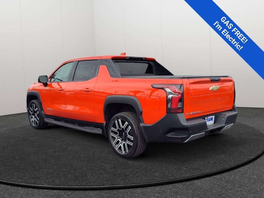 New 2026 Chevrolet Silverado EV LT image 4
