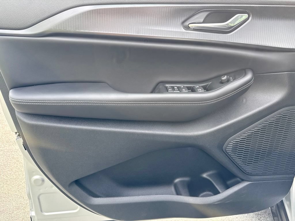 New 2026 Jeep Grand Cherokee L 4WD image 27