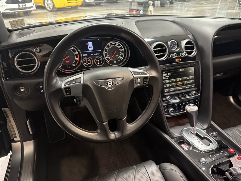 Used 2015 Bentley Flying Spur V8 image 18