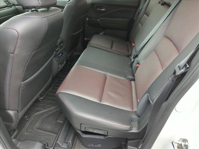 Certified 2025 Honda Ridgeline Black Edition image 20