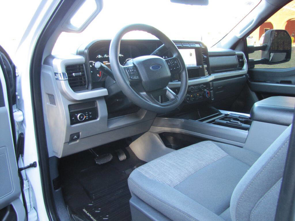 Used 2024 Ford F250 XLT w/ FX4 Off-Road Package AWD/4WD image 15