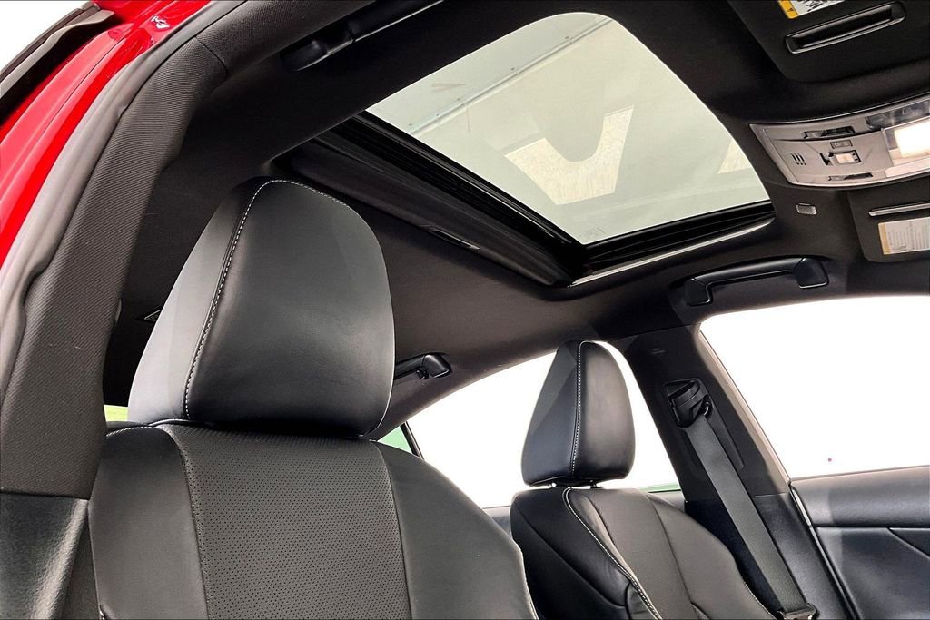 Used 2022 Lexus IS 350 F Sport image 21