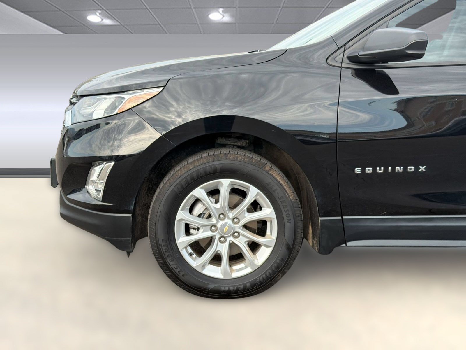 Used 2020 Chevrolet Equinox LS w/ LS Convenience Package AWD/4WD image 24
