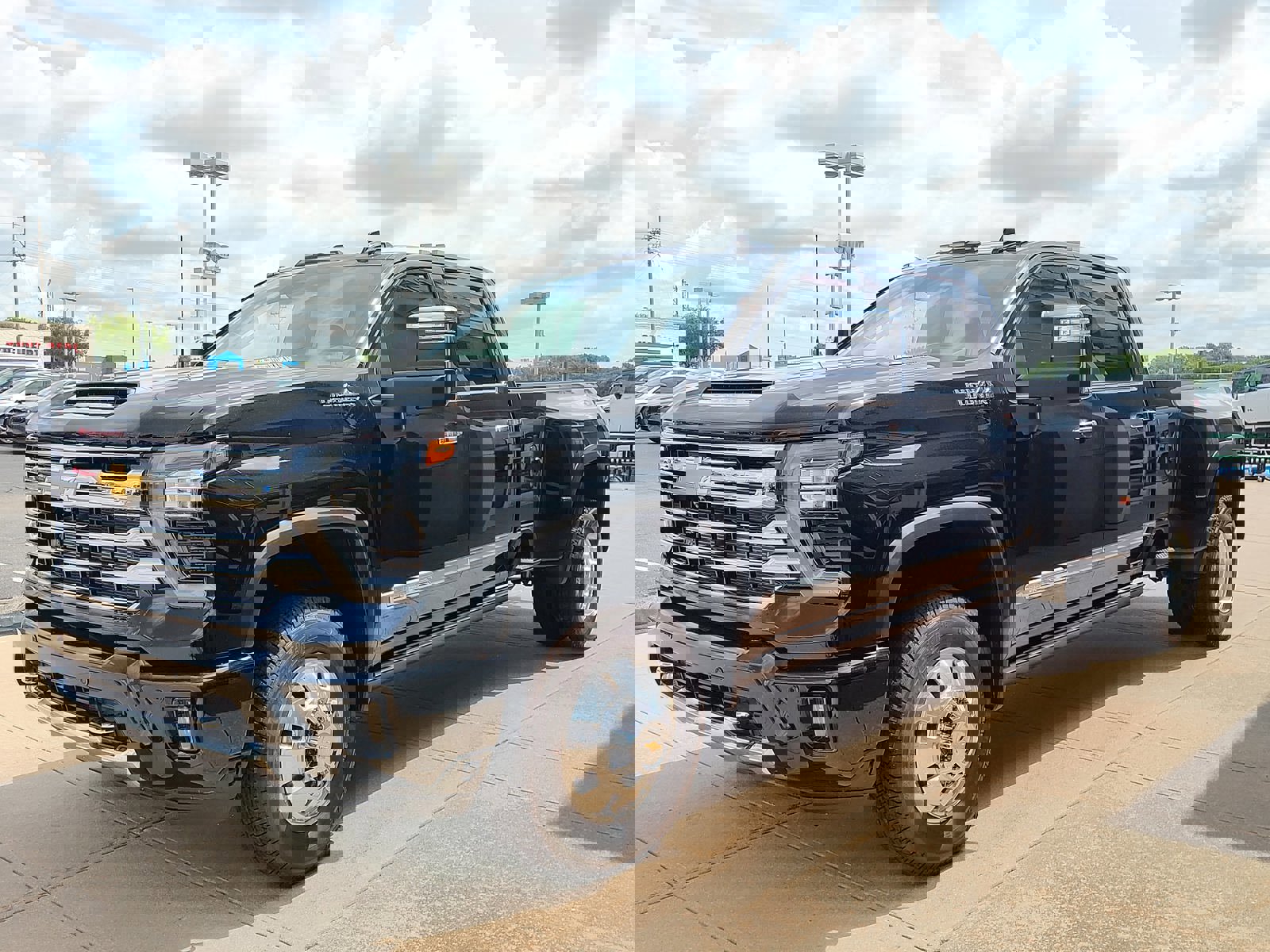 New 2025 Chevrolet Silverado 3500 High Country w/ High Country Premium Package image 3