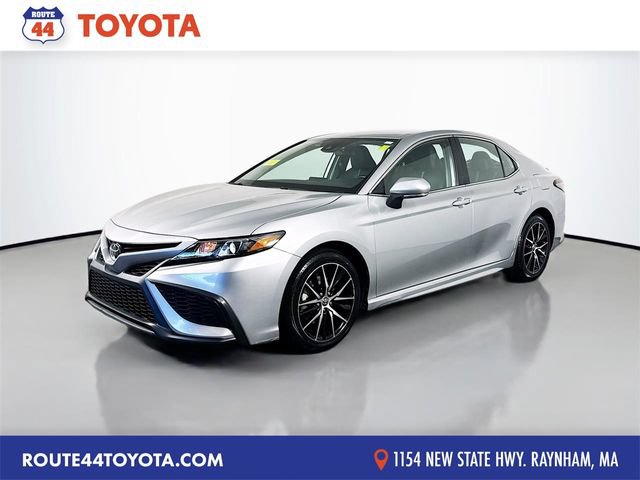 Used 2024 Toyota Camry SE