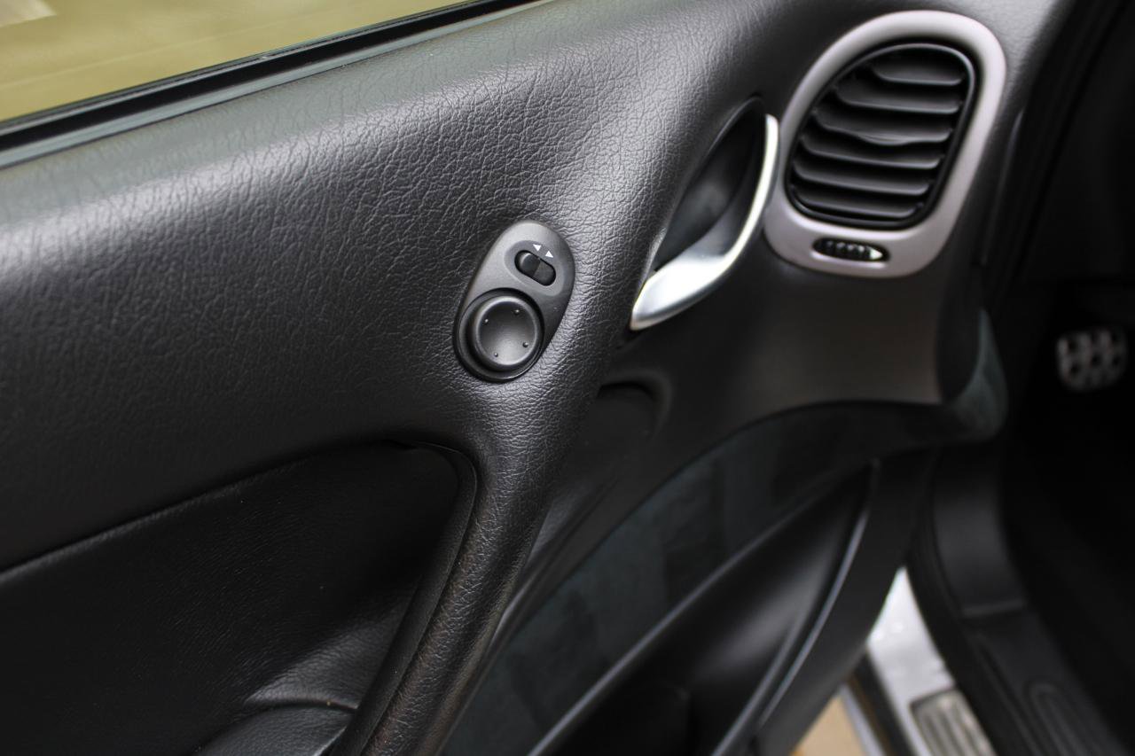 Used 2005 Pontiac GTO RWD image 36