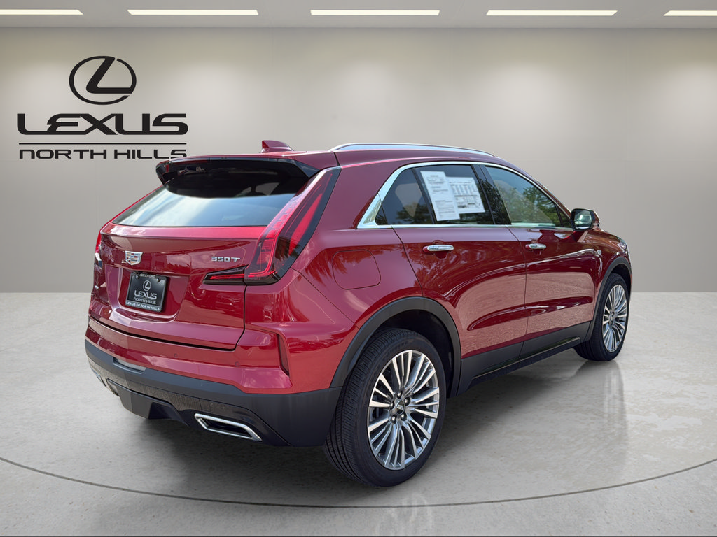 Used 2024 Cadillac XT4 Premium Luxury w/ Active Safety Package AWD/4WD image 6