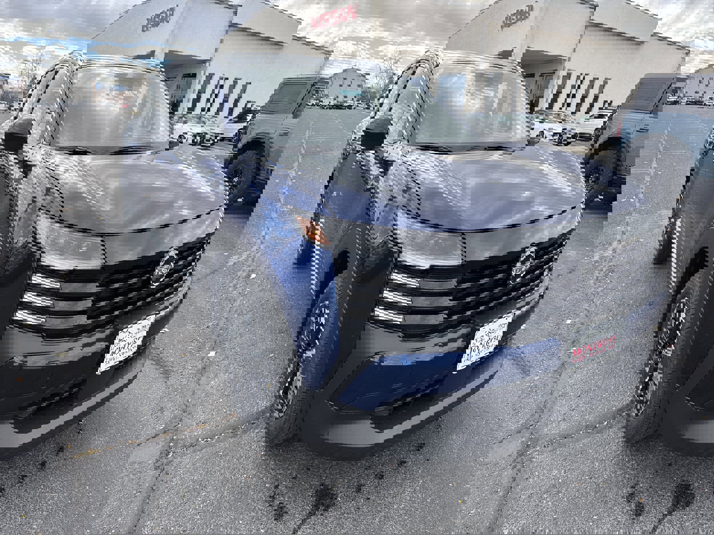 New 2026 Nissan Kicks SV w/ SV Premium Package image 3