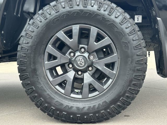 Certified 2023 Toyota Tacoma SR5 w/ Technology Package AWD/4WD image 9