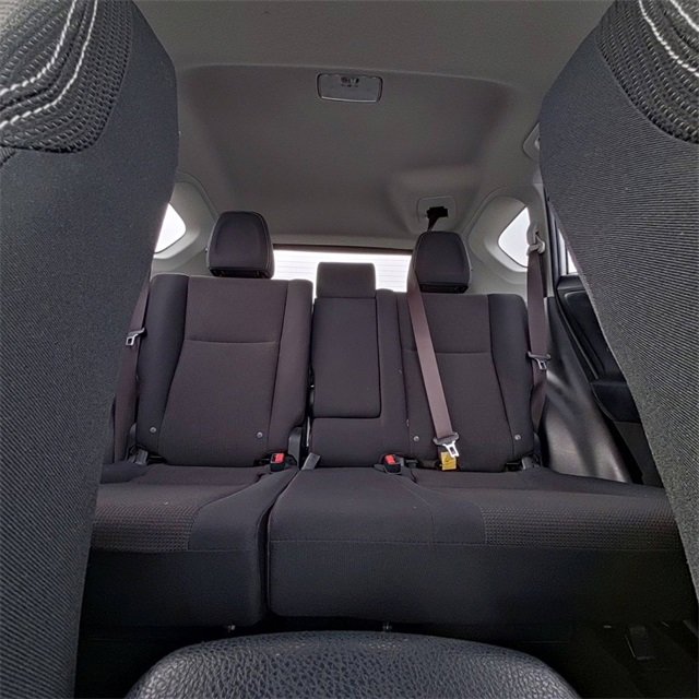 Used 2018 Toyota RAV4 XLE image 26