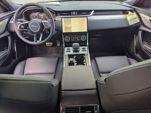 New 2024 Jaguar XF R-Dynamic SE AWD/4WD image 13