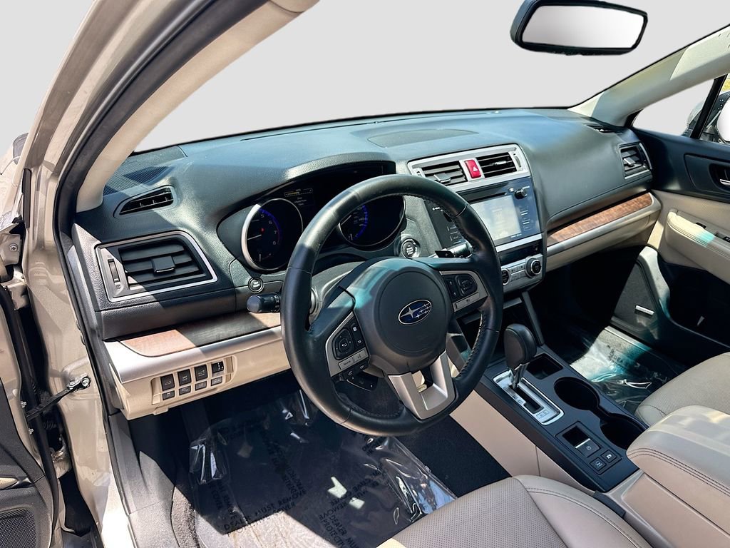 Used 2015 Subaru Outback 2.5i Limited AWD/4WD image 9