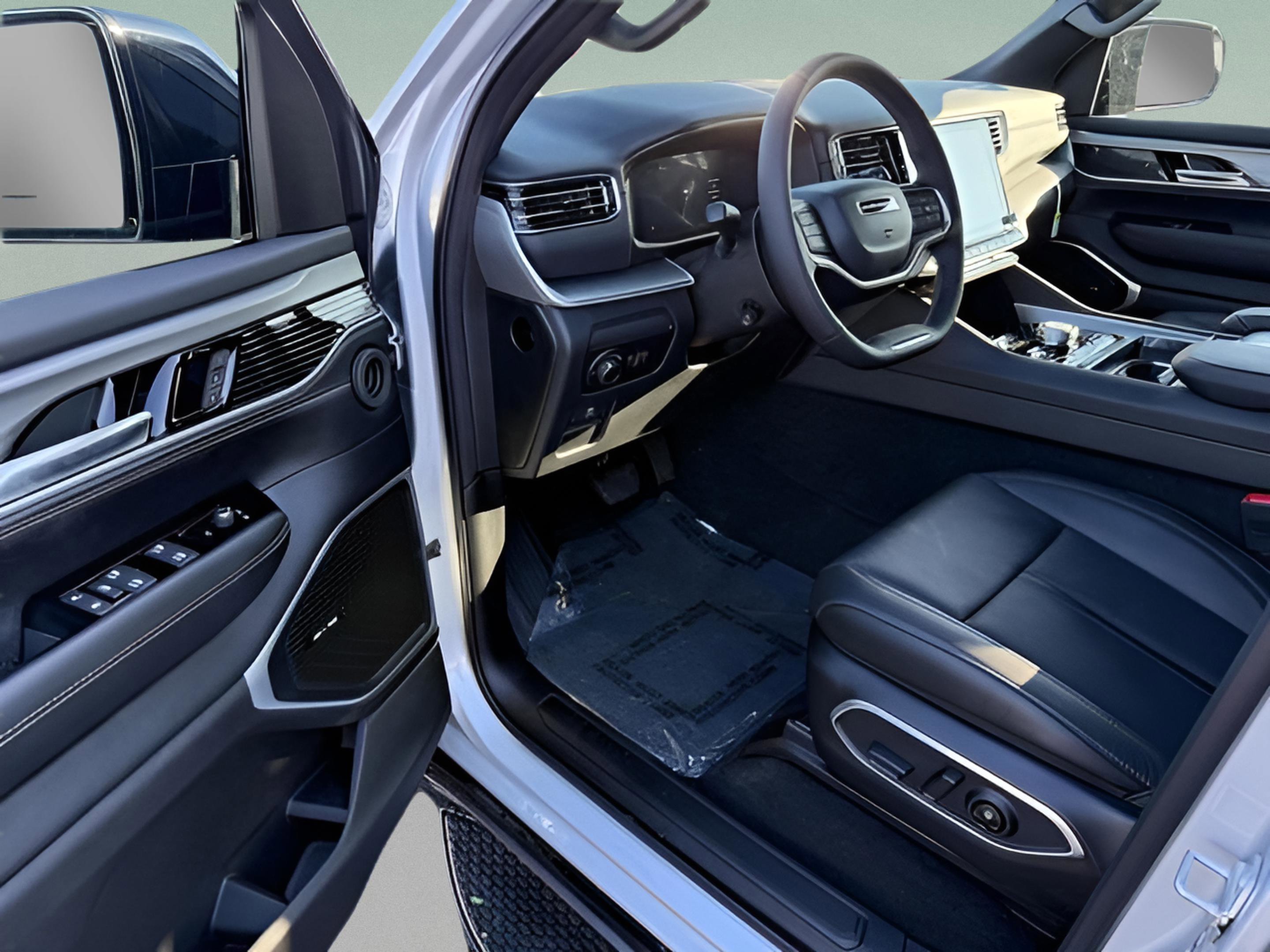 New 2026 Jeep Grand Wagoneer Limited AWD/4WD image 17