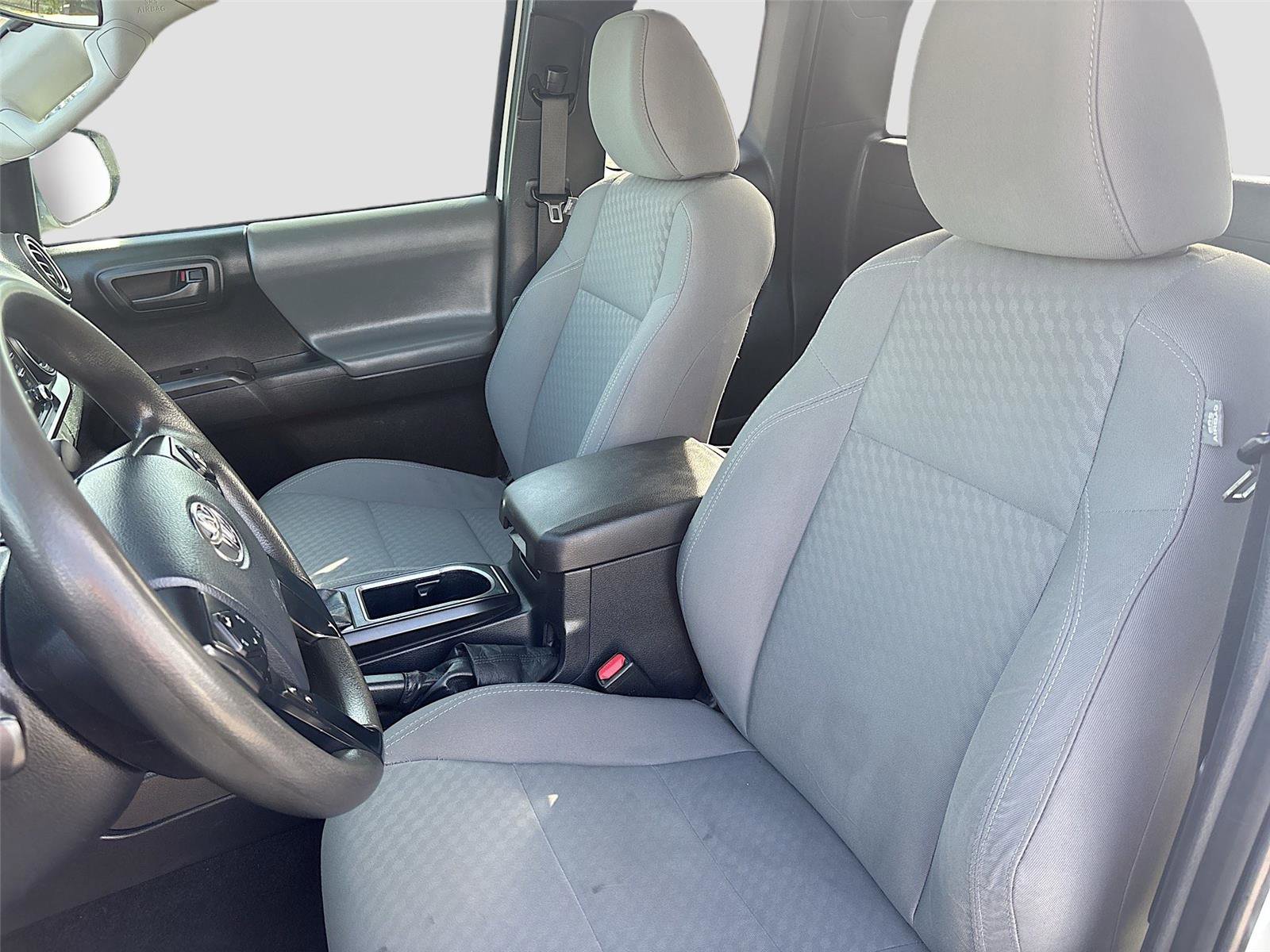 Used 2020 Toyota Tacoma SR image 20