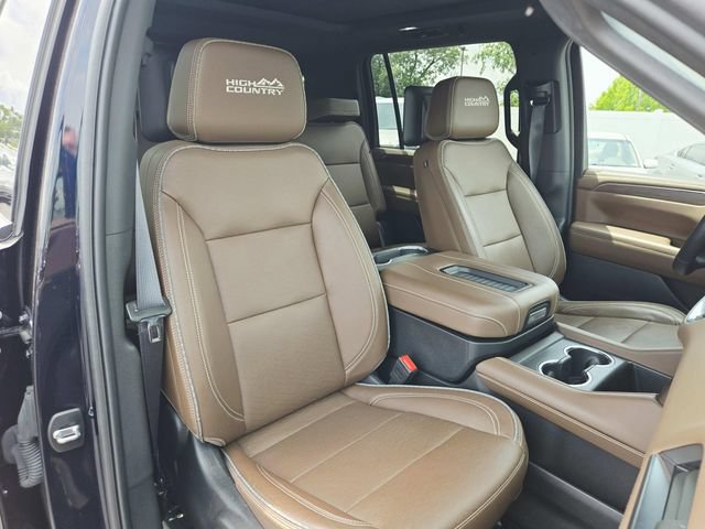 Used 2024 Chevrolet Suburban High Country w/ Advanced Technology Package AWD/4WD image 16