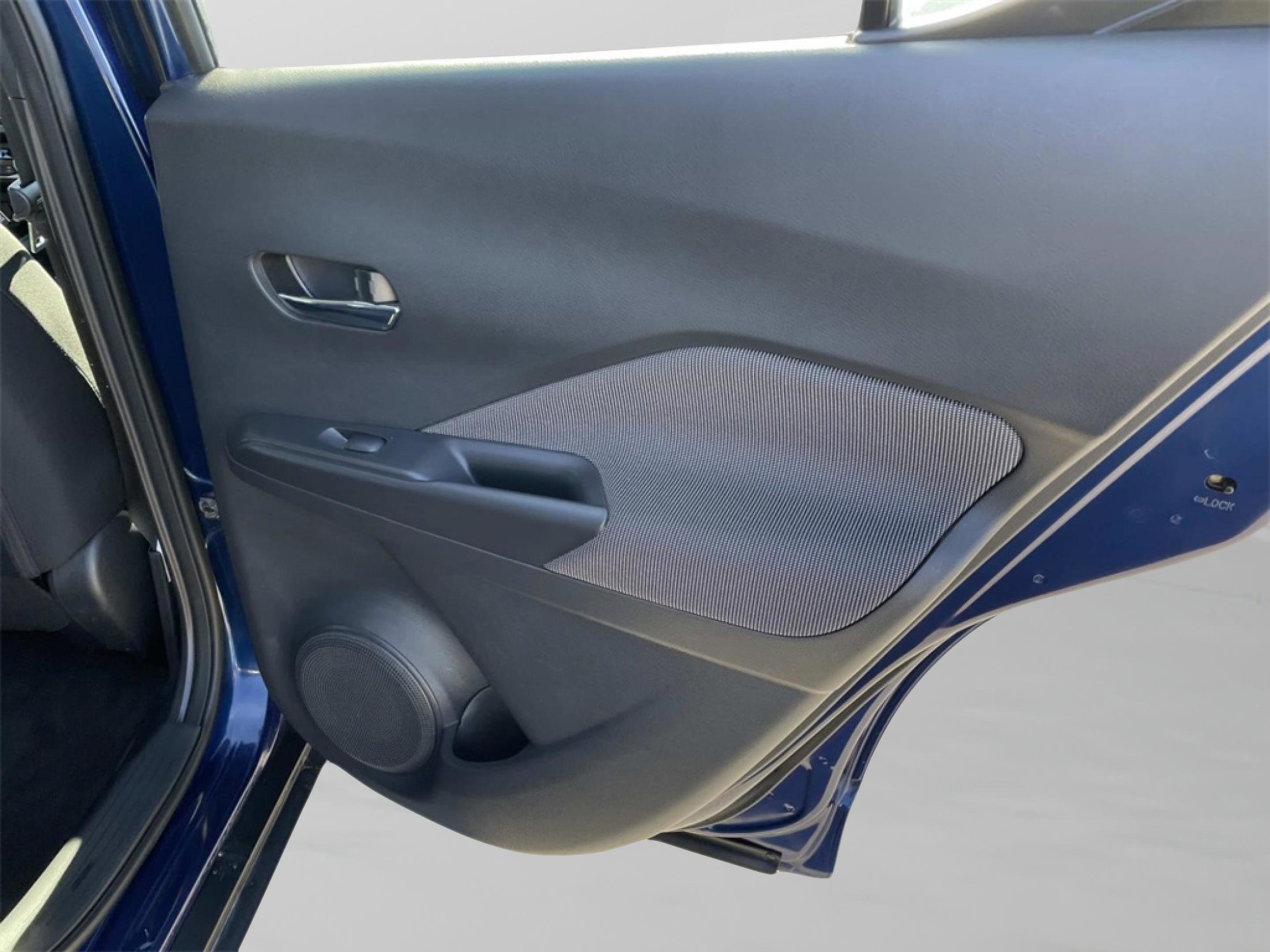 Used 2020 Nissan Kicks SV image 20