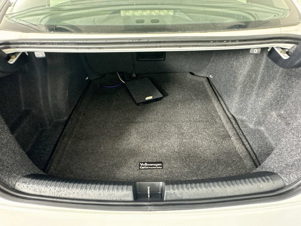 Used 2017 Volkswagen Jetta GLI FWD image 26