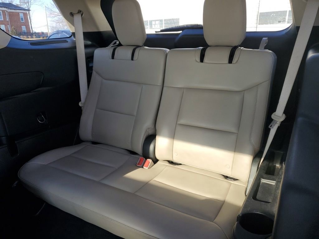 Used 2021 Ford Explorer XLT w/ Equipment Group 202A image 27