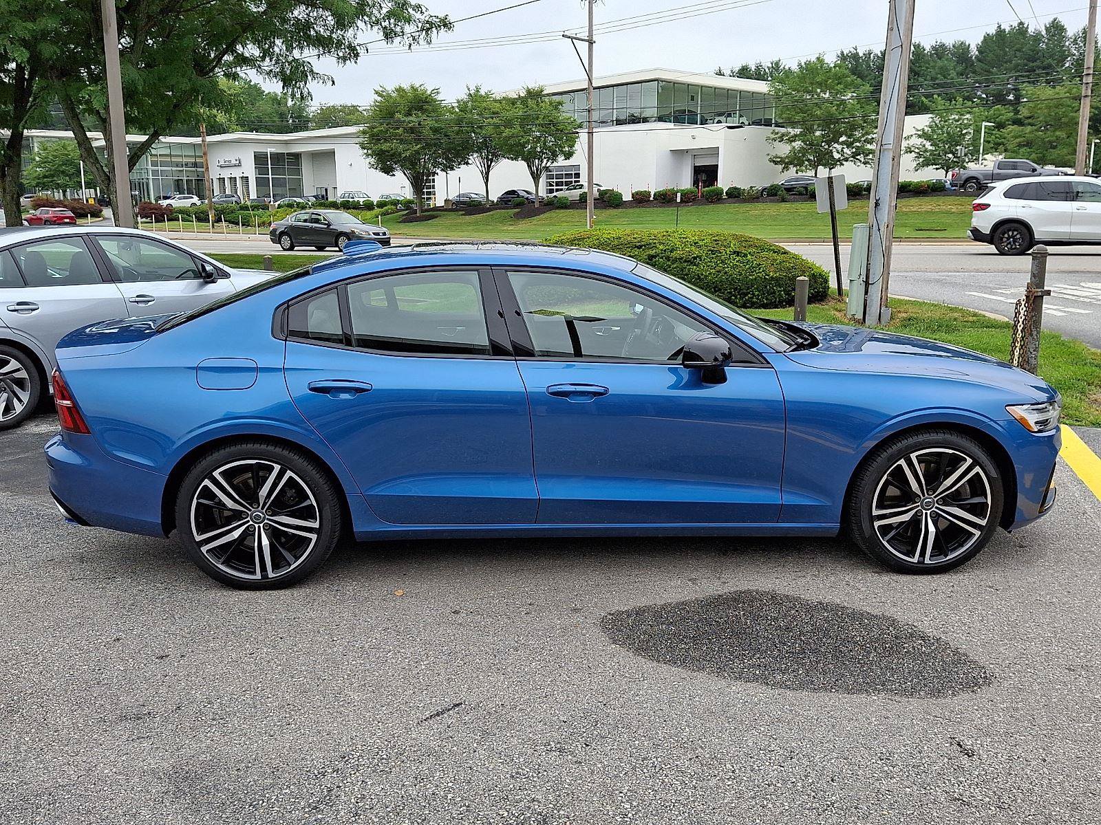 Used 2021 Volvo S60 T6 R-Design w/ Advanced Package AWD/4WD image 7