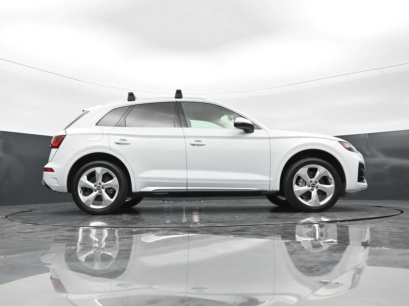 Used 2021 Audi Q5 2.0T Premium Plus w/ Premium Plus Package AWD/4WD image 27