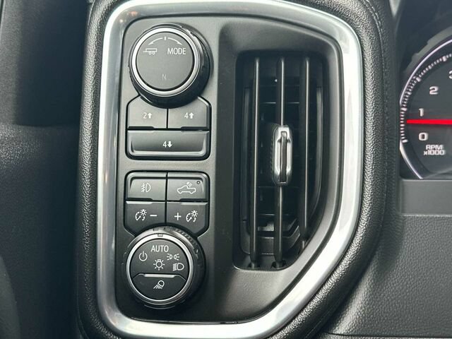Used 2021 Chevrolet Silverado 2500 LT w/ Convenience Package AWD/4WD image 30
