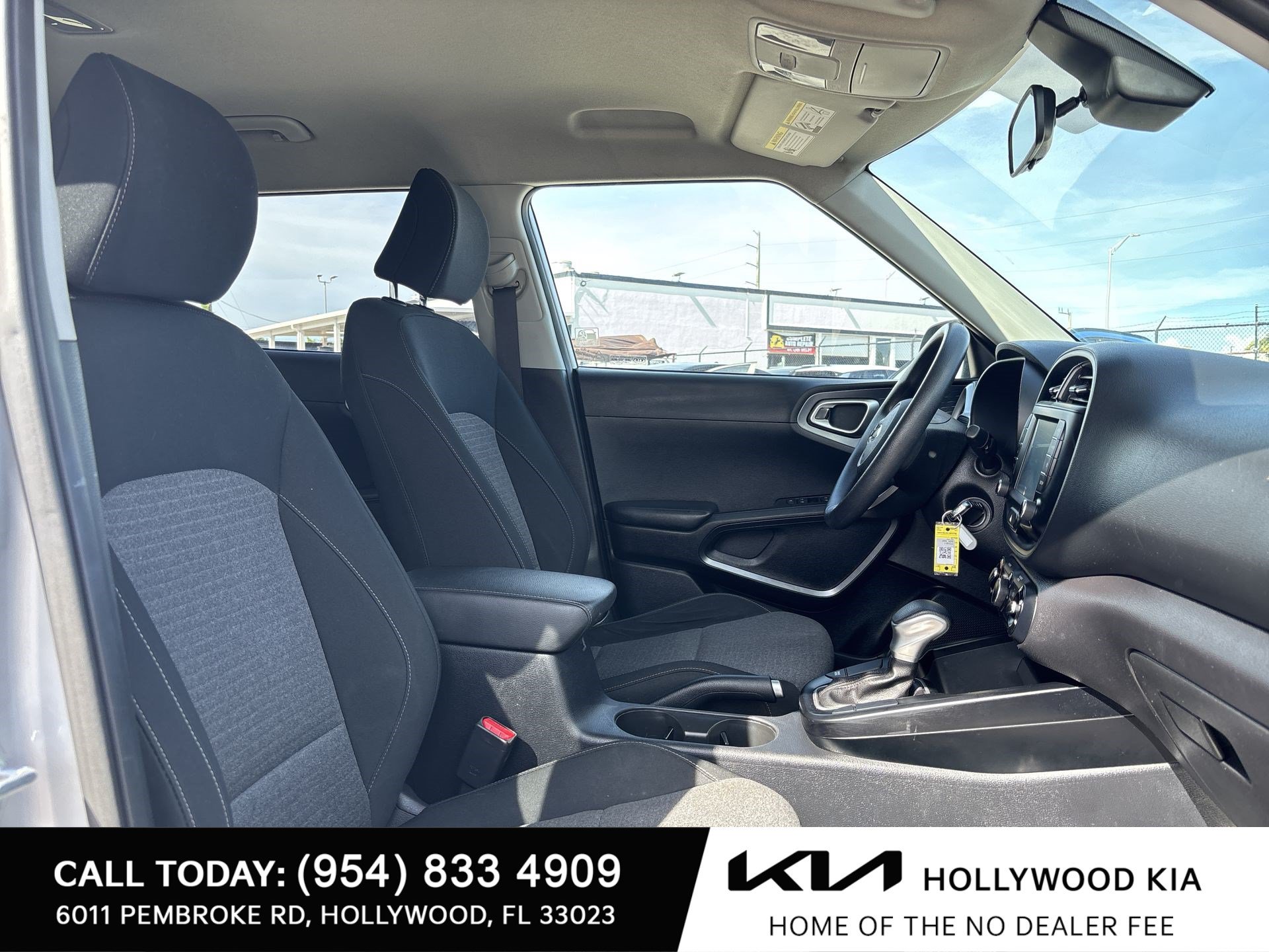 Used 2020 Kia Soul S FWD image 23