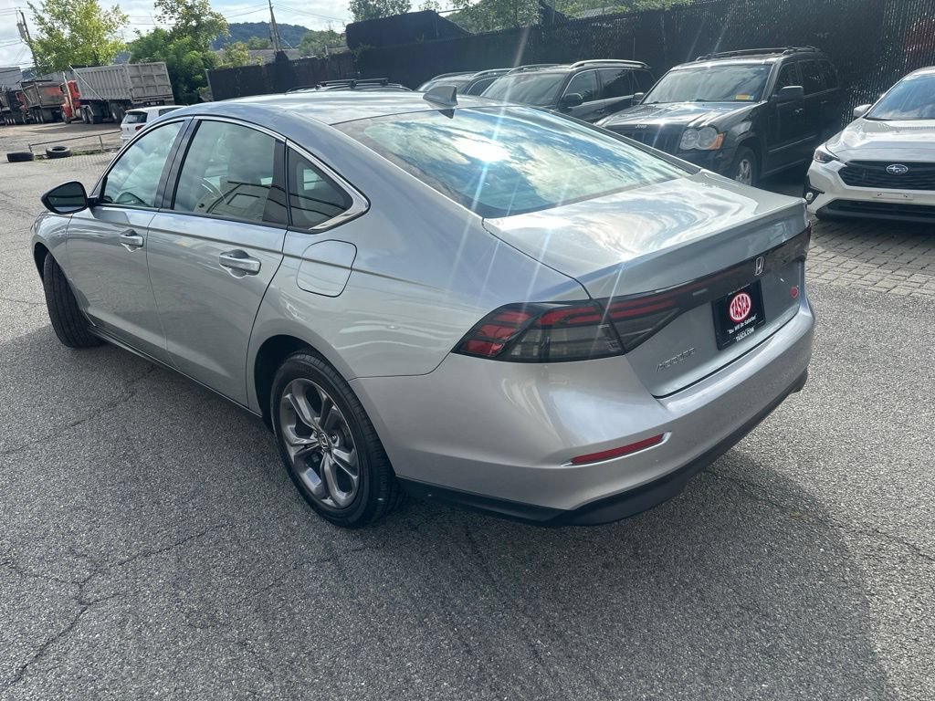 Used 2024 Honda Accord EX image 4
