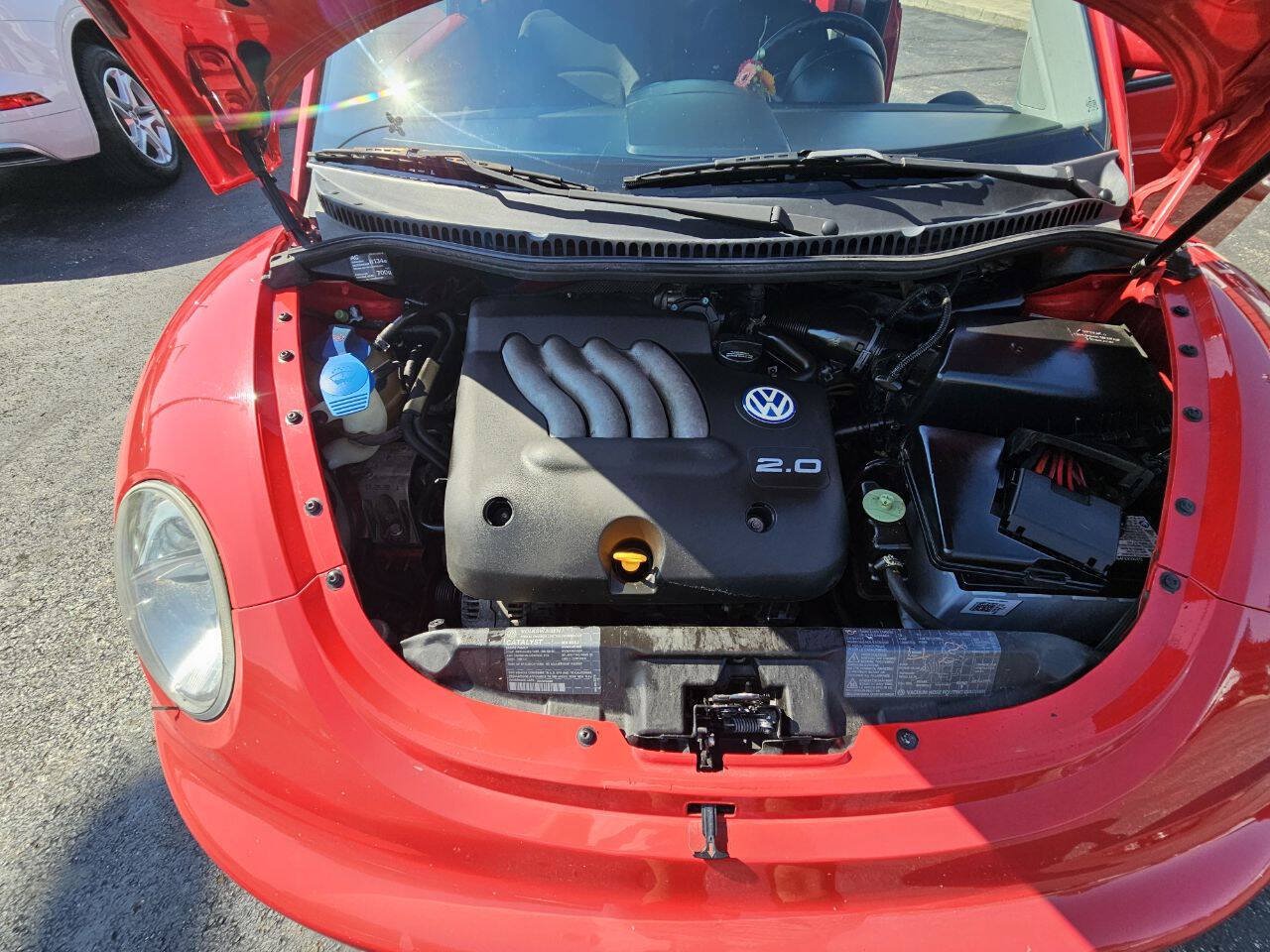 Used 1998 Volkswagen Beetle Coupe FWD image 21