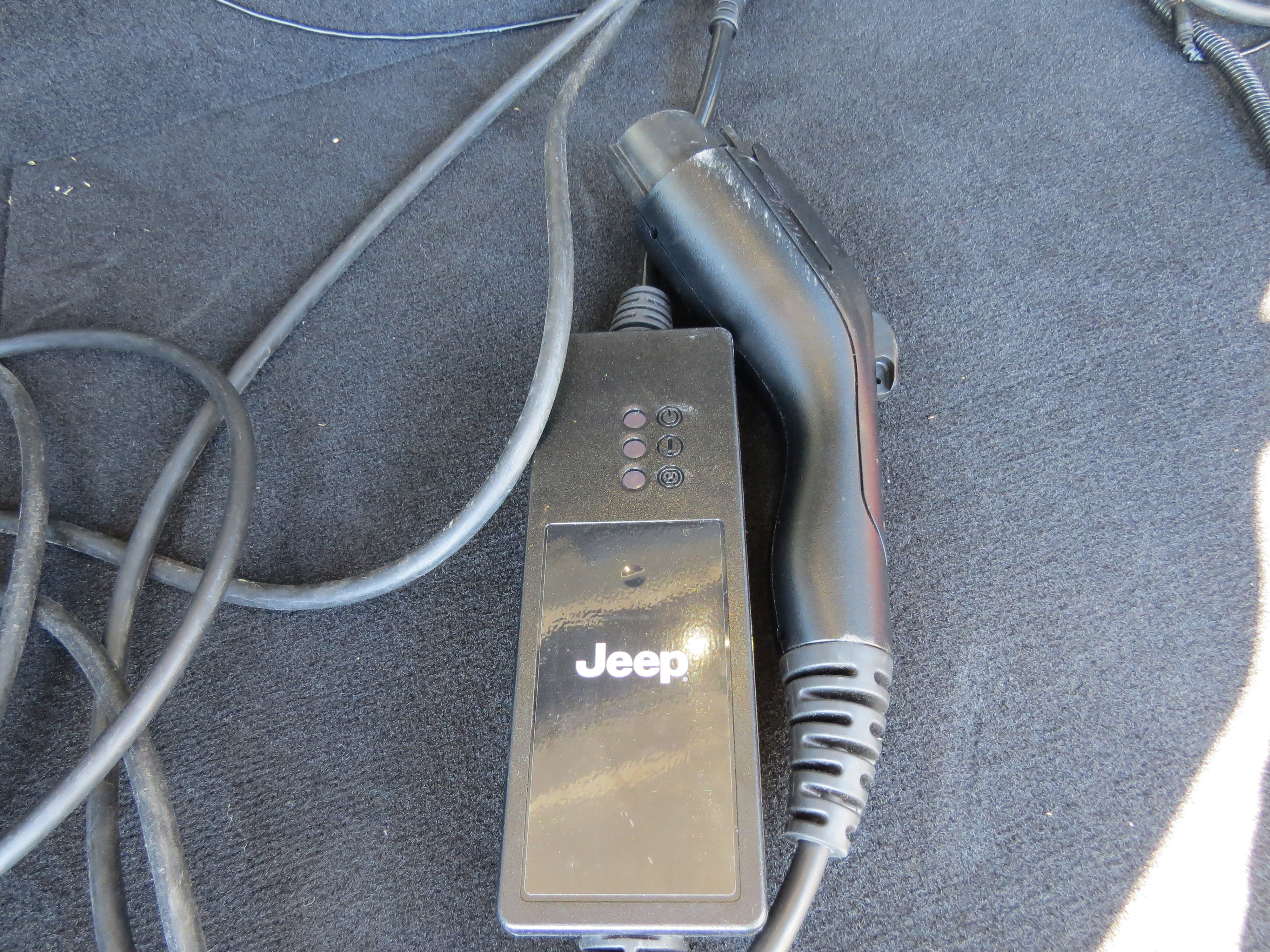 Used 2025 Jeep Wrangler Unlimited Sport S 4xe w/ Convenience Group image 14