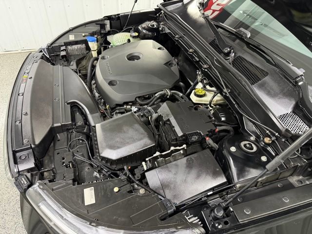 Used 2019 Volvo XC40 T5 Momentum image 27